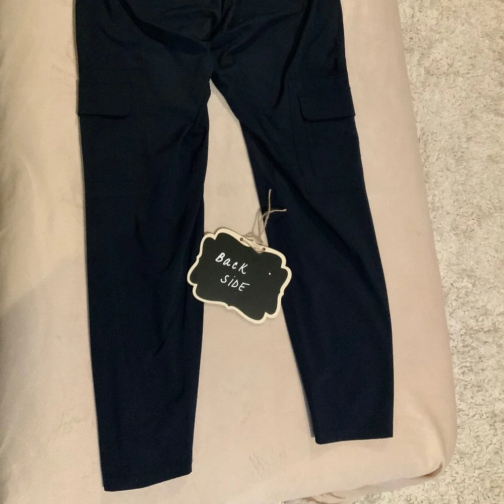 Athleta Blue 8 Lightweight High Rise Cargo pants Adventure Gym Active Sporty